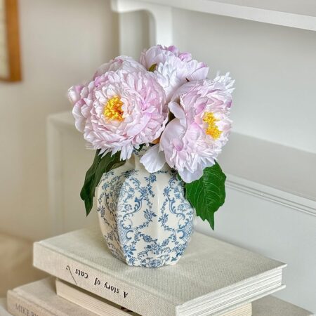Small Vintage Blue and White Porcelain Decorative Vase